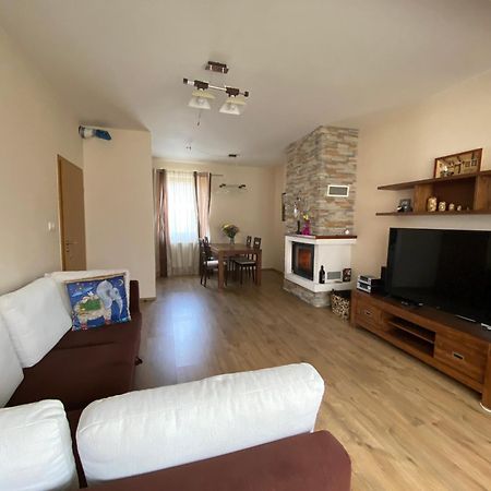 Apartments Iris Stara Lesna Exterior foto