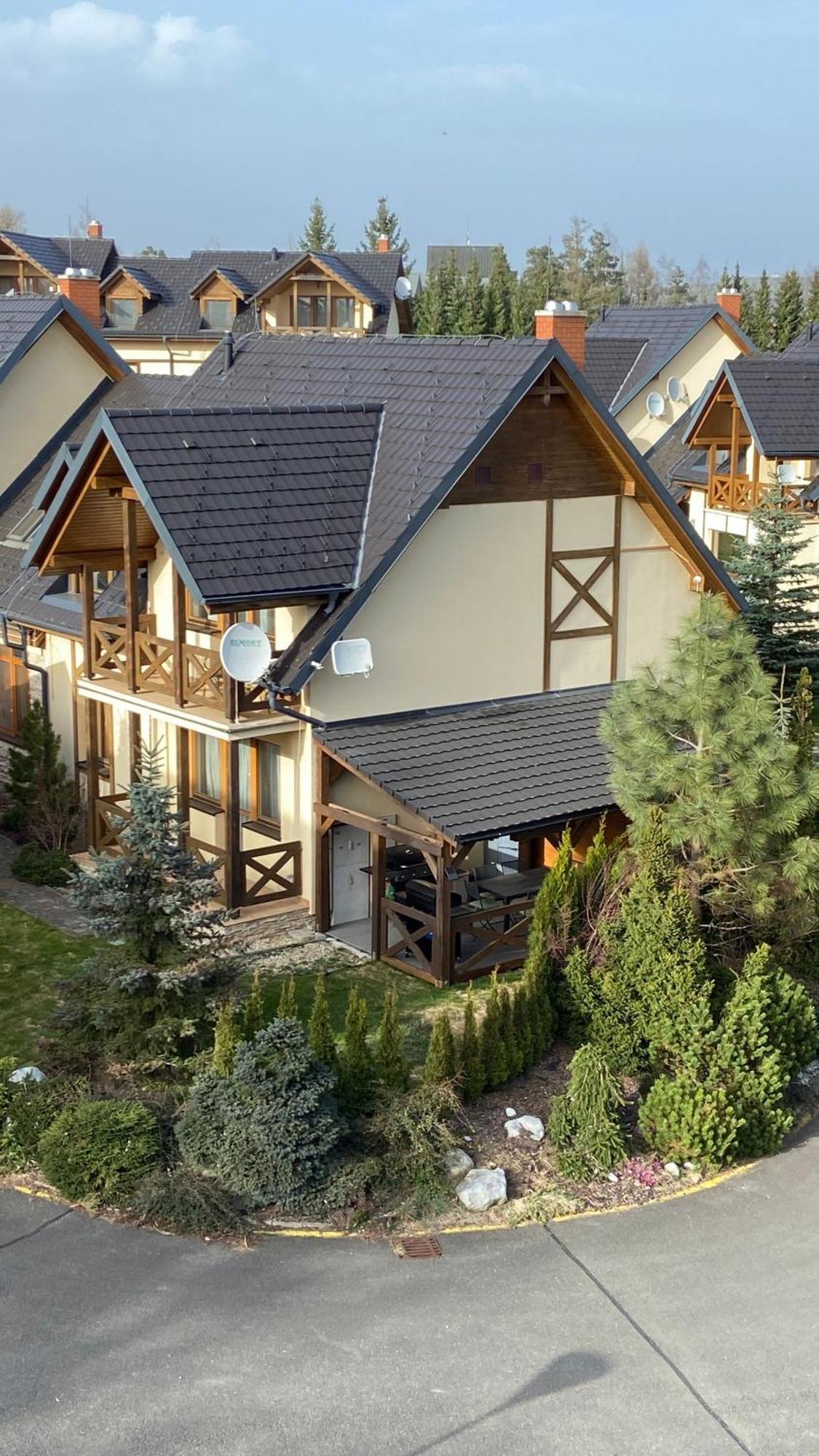 Apartments Iris Stara Lesna Exterior foto