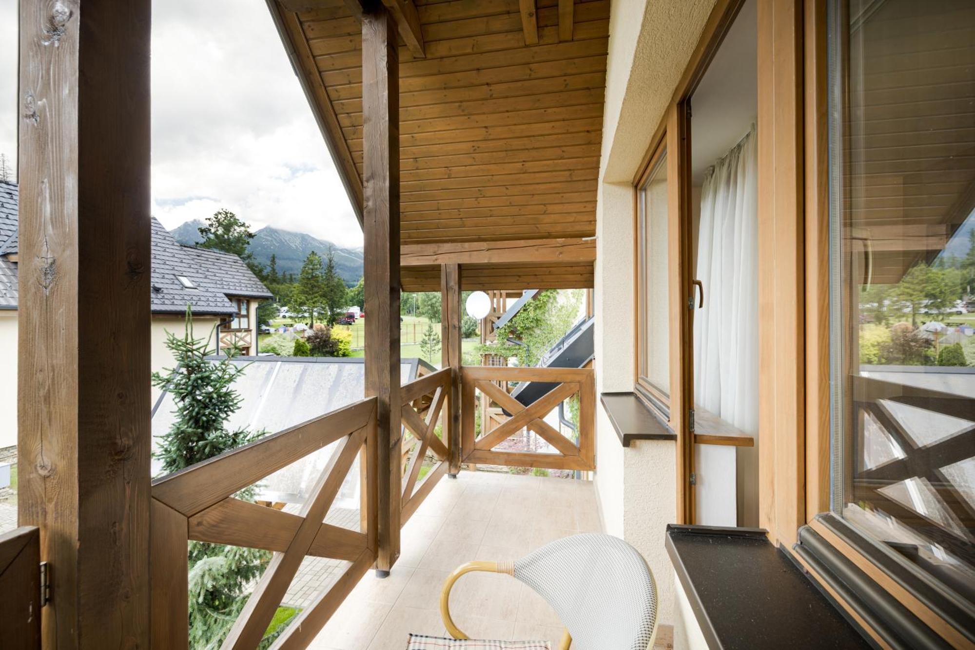 Apartments Iris Stara Lesna Exterior foto