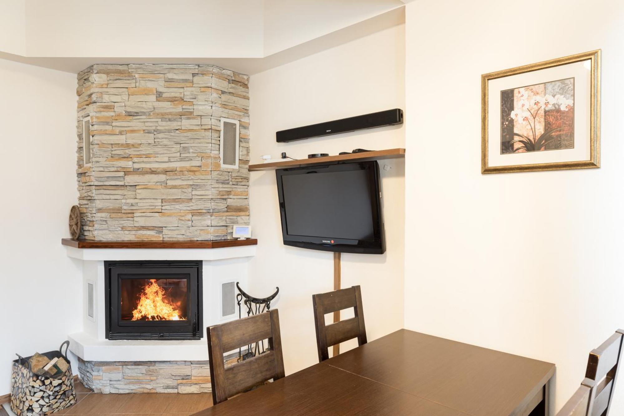 Apartments Iris Stara Lesna Exterior foto